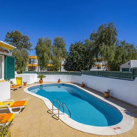 Pinheiro Oura By Villa *