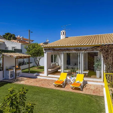 Villa Pinheiro Oura By *