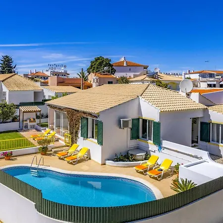 Pinheiro Oura By Villa Albufeira
