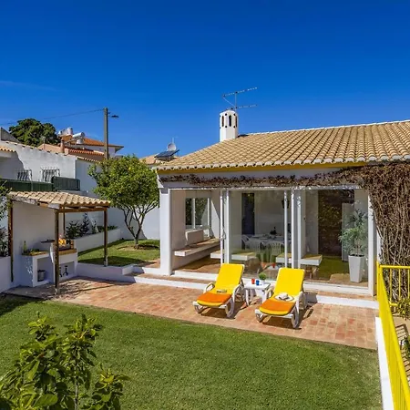Villa Pinheiro Oura By *