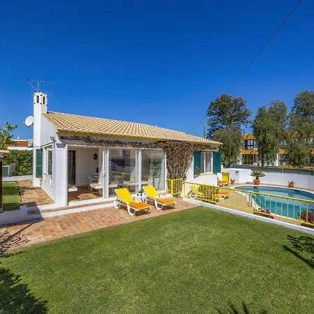 Pinheiro Oura By * Albufeira