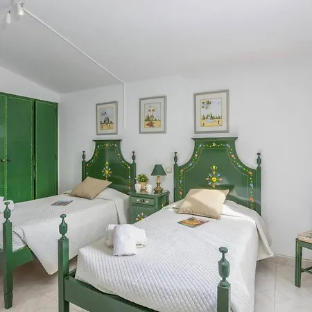 Villa Pinheiro Oura By Albufeira